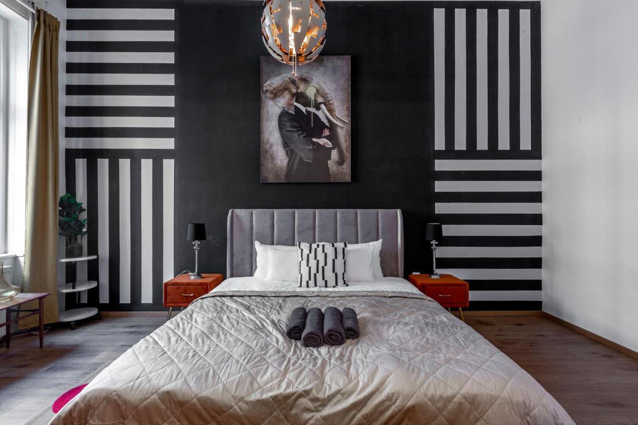 Deluxe Dohany Residence Next To The New York Cafe Budapest Esterno foto