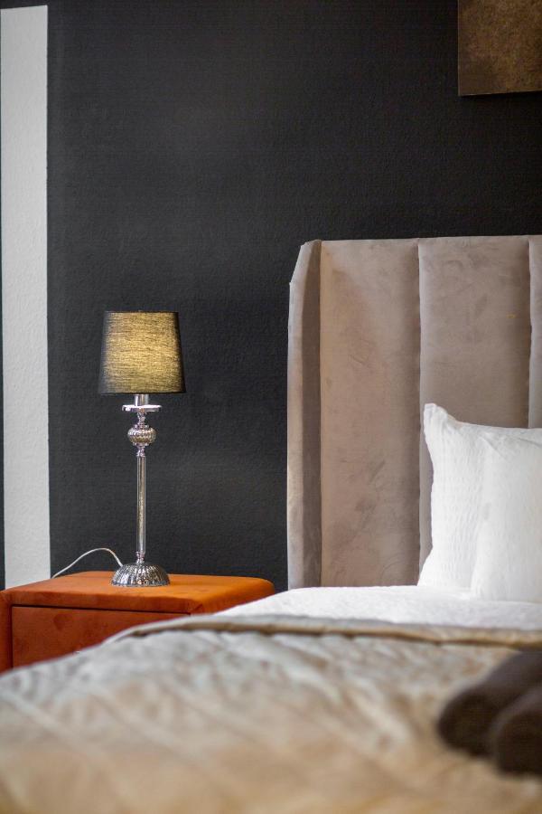 Deluxe Dohany Residence Next To The New York Cafe Budapest Esterno foto