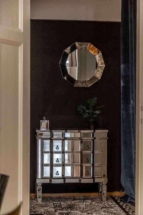 Deluxe Dohany Residence Next To The New York Cafe Budapest Esterno foto